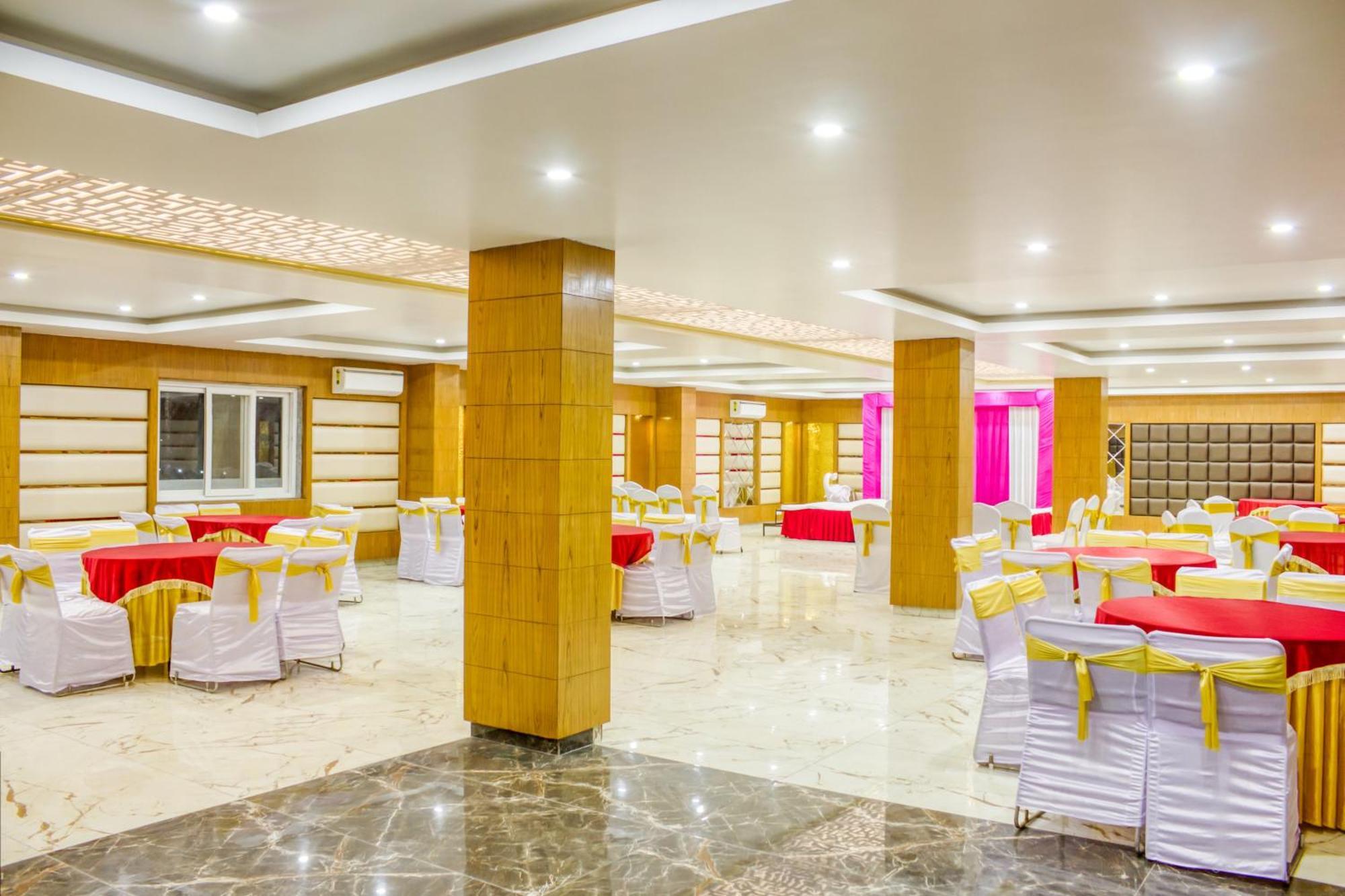 Zip By Spree Hotels Grand Legacy Prime Dehradun Exterior foto