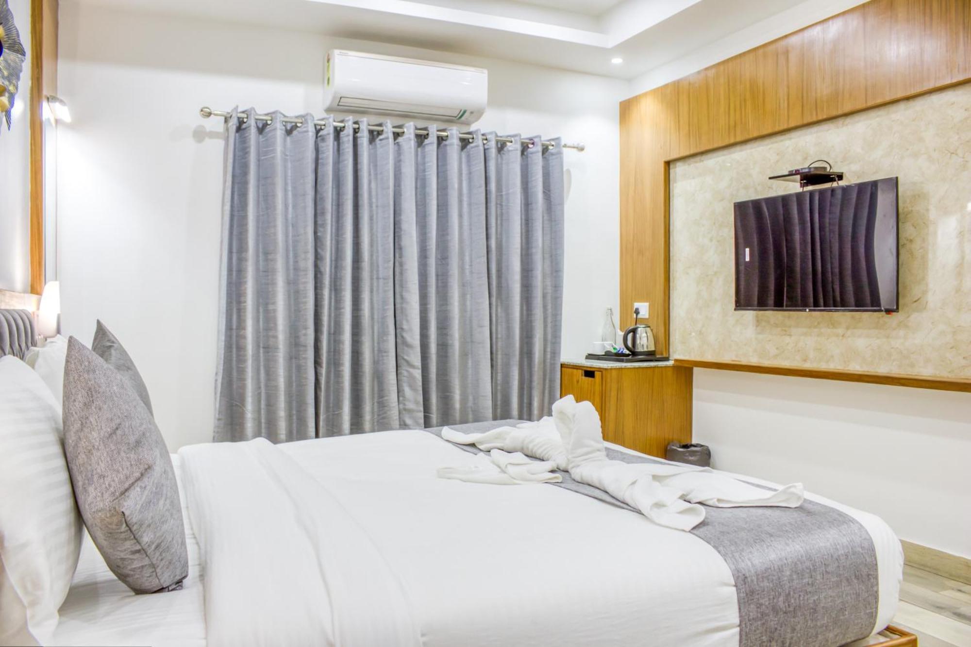 Zip By Spree Hotels Grand Legacy Prime Dehradun Exterior foto