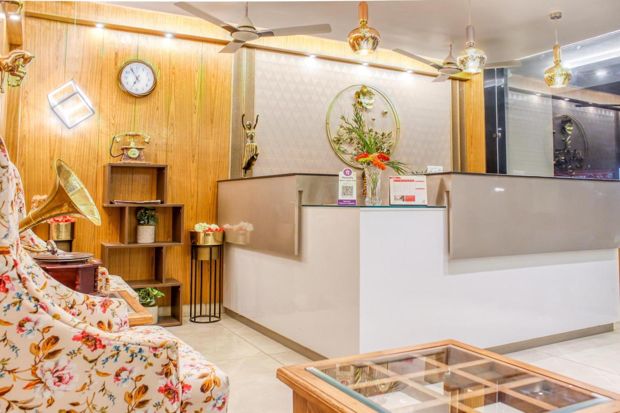 Zip By Spree Hotels Grand Legacy Prime Dehradun Exterior foto