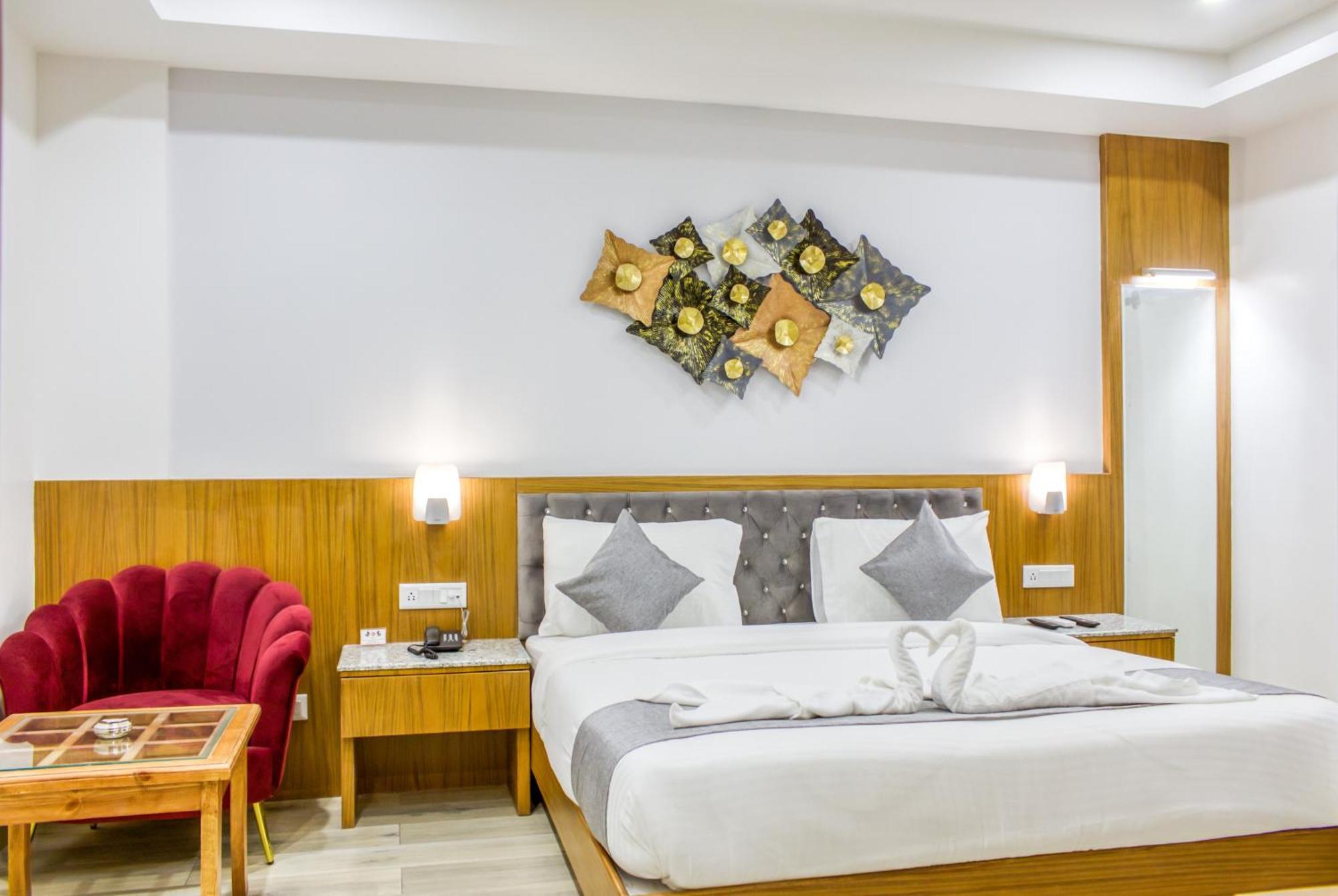Zip By Spree Hotels Grand Legacy Prime Dehradun Exterior foto